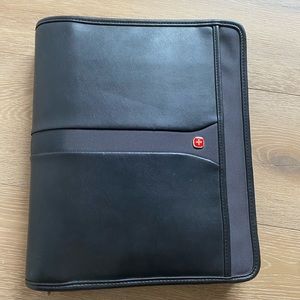 Wenger Genuine Leather Padfolio